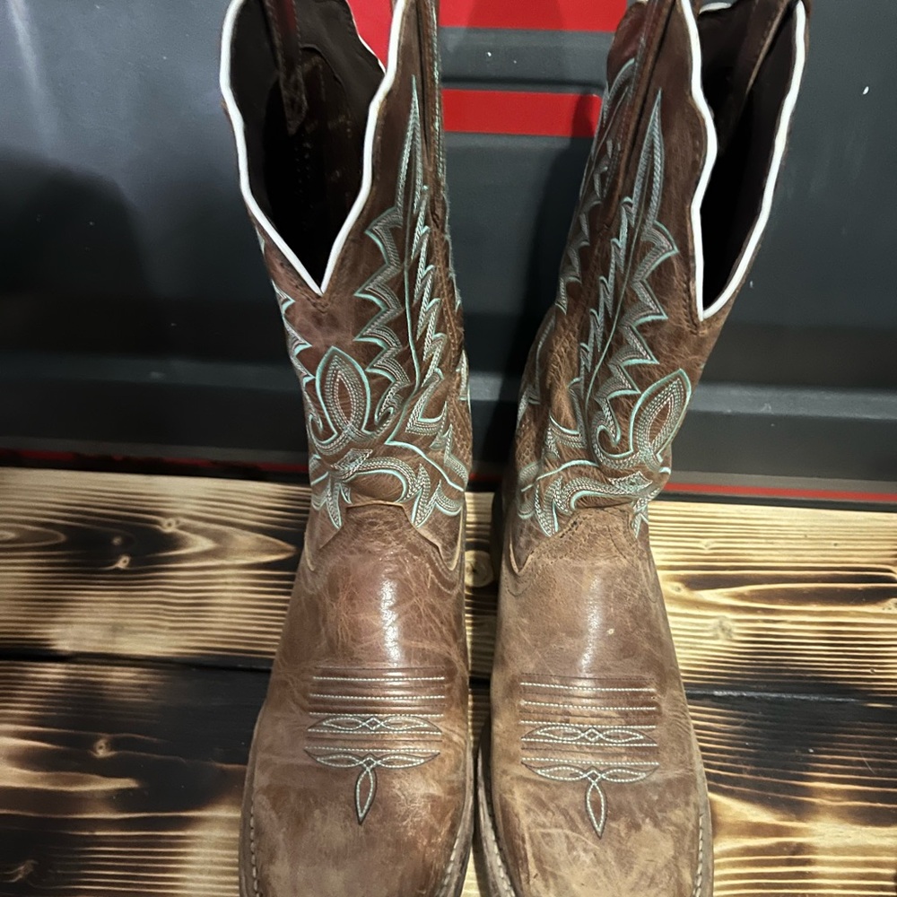 Woman’s Western Leather Boots - Brown with turquoise accents